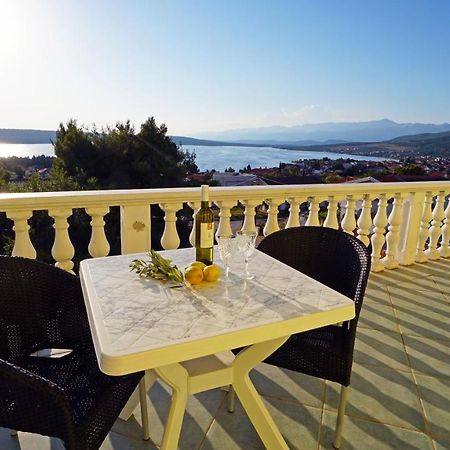 Apartments Kata Ґорні Карин Екстер'єр фото